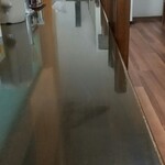 とらや分店 村田や - ぴっかぴかのカウンター席です