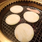 熱烈カルビ - 玉ねぎ焼＆トントロ