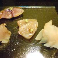 鮨 八や - 鯖、昆布〆2種(鯛、平政)