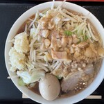 ラーメン 六太 - 『豚☆太ラーメン(小盛り)+味玉＆ニンニク』