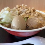 ラーメン 六太 - 『豚☆太ラーメン(小盛り)+味玉＆ニンニク』