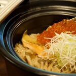 鮭といくらの土鍋ご飯定食