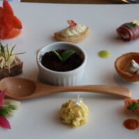 DINING & BAR TABLE 9 TOKYO - 