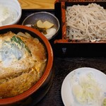 手打ちそば 満留賀 - 料理写真:カツ重定食 1,200円