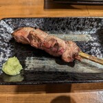 炭火やき 鶏煌 - 鶏煌名物、白レバー（180円）は絶対頼むべき。