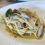 リトルネスト - 秋刀魚とエリンギとすだちのペペロンチーノ