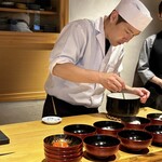 温石 - 真剣な眼差し