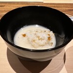 温石 - ？　友人とのお喋りに夢中でした。わかる方いらっしゃいましたら教えて頂きたいです