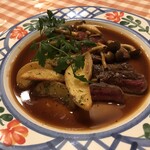 来鈴亭 - 牛肉のステーキ