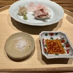 温石 - お造り用のお塩とお醤油