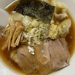 寺カフェ 中華そば水加美 - 昔ながらのワンタン麺（生姜トッピング）