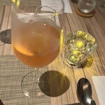 アップステアーズ - 