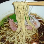 のど黒らぁ麺 永屋 - 麺の感じ