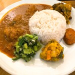 え 町田なのに ネパール餃子酒場 そるてぃ - 