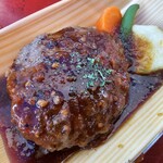 焼肉・ホルモン Meat農場 - 料理写真:黒毛和牛のハンバーグ　800円