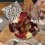 夜パフェ専門店VIGO - -宵闇-ピスタチオとカシスのパフェ