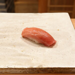 東麻布 天本 - 中トロ