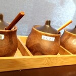 ジンギスカン山瀬 - クミン塩、ニンニク、唐辛子