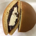 すずや どら焼き - ラムレーズンバター280円