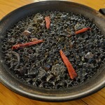 バル ポルティージョ - イカスミパエリア カタルーニャ