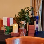 ヴェルサーレ - 店内飾り