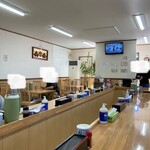 中華そば　やまきょう - 15時過ぎですので、流石にお客はまばらです、しかし17時まで営業ですので、香川でうどん後でも間に合います