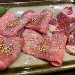 炭火焼肉 にく式 - 