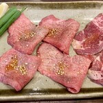 炭火焼肉 にく式 - 