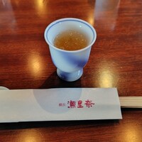 横浜瀬里奈 ステーキドーム - 