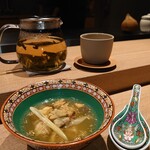 KHAO - トムセープ 熟成豚スペアリブ 天然茸