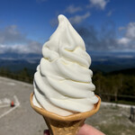 展望テラス - ソフトクリーム　　¥400.-
