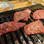 焼肉 ホルモン 明大前肉流通センター - 