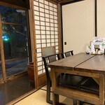 そば処紅山水 - 和風な雰囲気がそば屋のようです