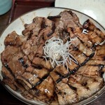 とんたん - ぶた丼 竹 200g バラと肩ロース両方半々