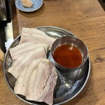 キンキン麦酒とプリっと小腸 近江牛畜産あさひ - 