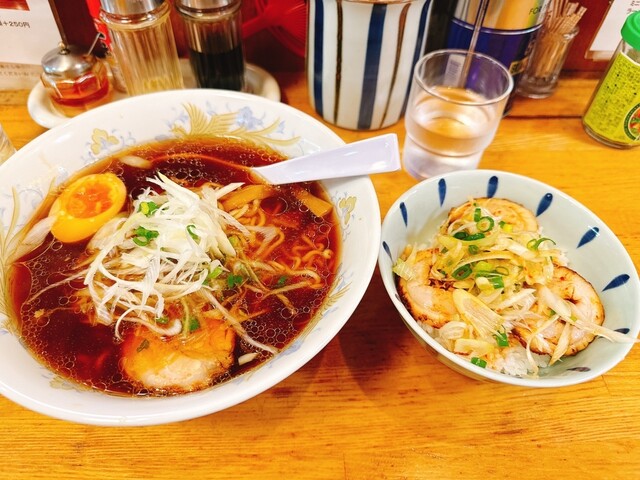とんちんかん らーめん とんちんかん （豚珍館） - 渋沢/ラーメン | 食べログ