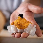 鮨 はし本 - 料理写真:一貫提供シーン