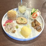 Osteria Shoru - ■前菜付きランチ ￥2.000 [前菜]