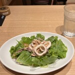 カプリチョーザ トマト&ガーリック - 料理写真:イカとツナのサラダ 酸味のあるドレッシング