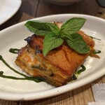 アプテカ フレーゴ - イタリア品種のナスを使ったパルミジャーナ。九州でこんなに完璧なパルミジャーナが食べられるなんて嬉しすぎる。