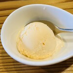 さとう珈琲 - サービスのアイスクリーム