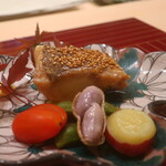 日本料理 吟 - のどぐろの幽庵焼き 金胡麻乗せアップ