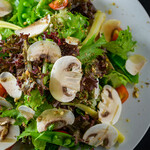 GOSS - マッシュルームのデュカサラダ