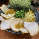 横浜家系らーめん 天王家 寒川総本店 - 