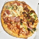 ドミノ・ピザ - 料理写真:クワトロ・３ハッピー・Ｓサイズ（ドミノピザ３９周年記念で９９９円）２０２４年９月