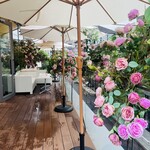 HAUTE COUTURE CAFE OMOTESANDO - 内観