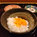 日本料理 珀也 - 食事　卵黄の醤油漬け