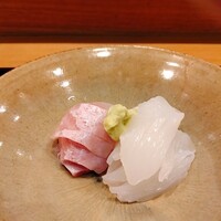 日本料理 珀也 - 向付　マハタとアオリイカのお造り