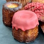 焼き菓子処 Principiante - カヌレ 苺