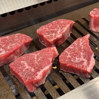 東京食肉市場直送 肉焼屋 D-29 広尾店 - 
